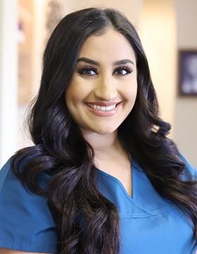 Headshot of Tania